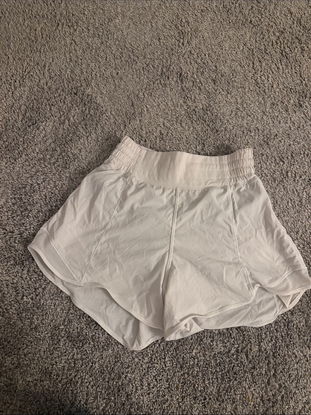 Lululemon - Picture 3 of 3